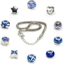 VALIOSA Merry Christmas Mode-Schmuck Adventskalender Mit Halskette, Armband + 22 Individuelle Perlen-Anhänger Aus Glas & Metall, Geschenkidee Für Mädchen, Blau, 24-teilig (1 Set) -Künstliche Weihnachtsbäume das Geschäft 16cfdb10c52c8301225e279f39ba7363