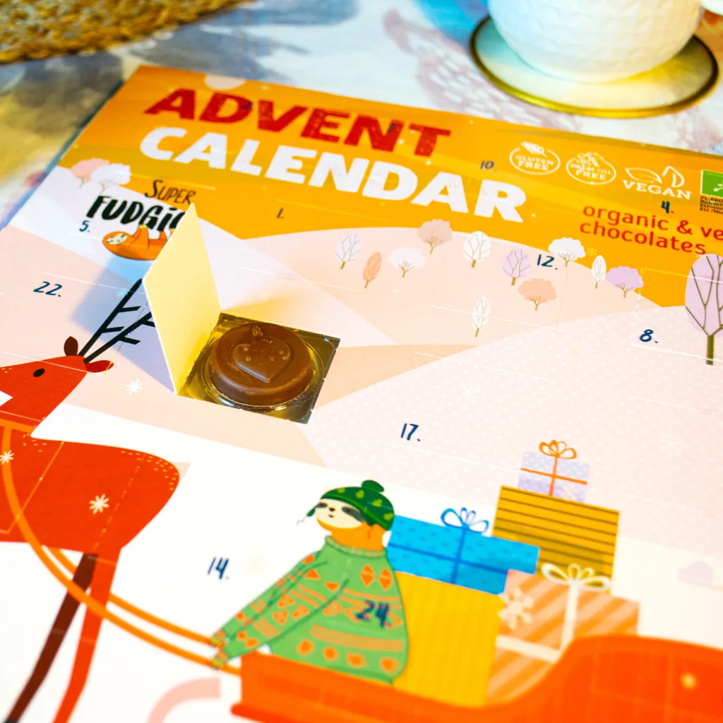 Vegan Adventskalender Mit ORGANIC Schokolade | BIO Weihnachtskalender 2022 | Snack-Kalender Für 2022 7 Vegan Adventskalender Mit ORGANIC Schokolade | BIO Weihnachtskalender 2022 | Snack-Kalender Für 2022 – Bild 7