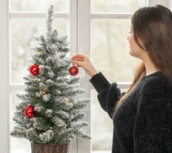 Evergreen Künstlicher Weihnachtsbaum Künstlicher Tannenbaum Kunstschnee LED 90 Cm -Künstliche Weihnachtsbäume das Geschäft 29f62d49e6f2adfb69456c0cef23b759