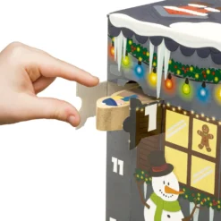 Yoamo Wichtelwerkstatt Adventskalender Mit Spielkoffer Für Kinder Mit Holzfiguren In Hochwertigem Aufbewahrungs-Koffer, 27-teilig (1 Set) -Künstliche Weihnachtsbäume das Geschäft 3eb494567167e4febdb49809ab904073