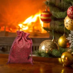 Wunderschöner Jute-Weihnachtskalender Zum Selberfüllen Mit Tüten, Aufklebern Und Zahlen – Weihnachtskalender 2022 Zum Basteln – DIY-Weihnachtskalender Zum Selberfüllen -Künstliche Weihnachtsbäume das Geschäft 55dc6fede6d59711bfc381fa4fca9e25