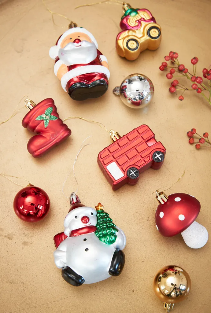 Black Box Trees Joy Künstlicher Weihnachtsbaum Mit Dekoration Und LED-Beleuchtung - H90 X Ø50 Cm - Grün 4 Black Box Trees Joy Künstlicher Weihnachtsbaum Mit Dekoration Und LED-Beleuchtung - H90 X Ø50 Cm - Grün – Bild 4