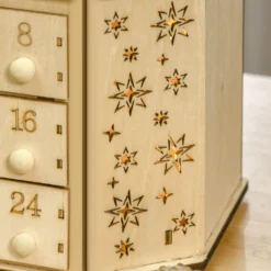 HOMCOM Adventskalender Zum Befüllen 24 Schubladen Fächer Weihnachtskalender Mit LED-Lichtern Adventskalenderbox Weihnachtsdekoration DIY MDF-Platte Naturholz 45 X 13 X 43 Cm -Künstliche Weihnachtsbäume das Geschäft a904ac12229f104a1311b34d953e28e4