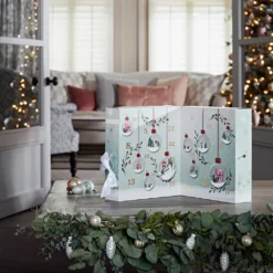 Yankee Candle Adventskalender 2021 -Künstliche Weihnachtsbäume das Geschäft b9ffa69f871c526251759636cb7aec04