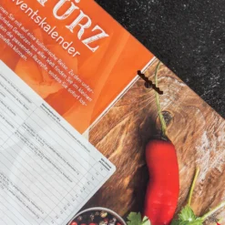 ROTH Gewürz-Adventskalender 2022 Gefüllt Mit 24 Hochwertigen Gewürzen Und Kochbuch Zum Kochen Im Advent, Kräuter-Kalender Für Die Vorweihnachtszeit -Künstliche Weihnachtsbäume das Geschäft bf530019c3cb5abaaf49924fce766d2b